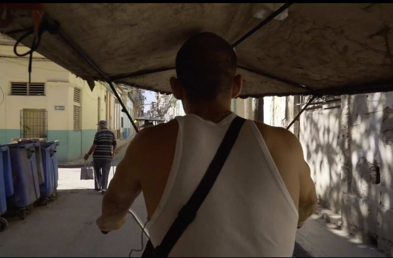 Bicicleteros cubano explica como es vivir indocumentado en Cuba